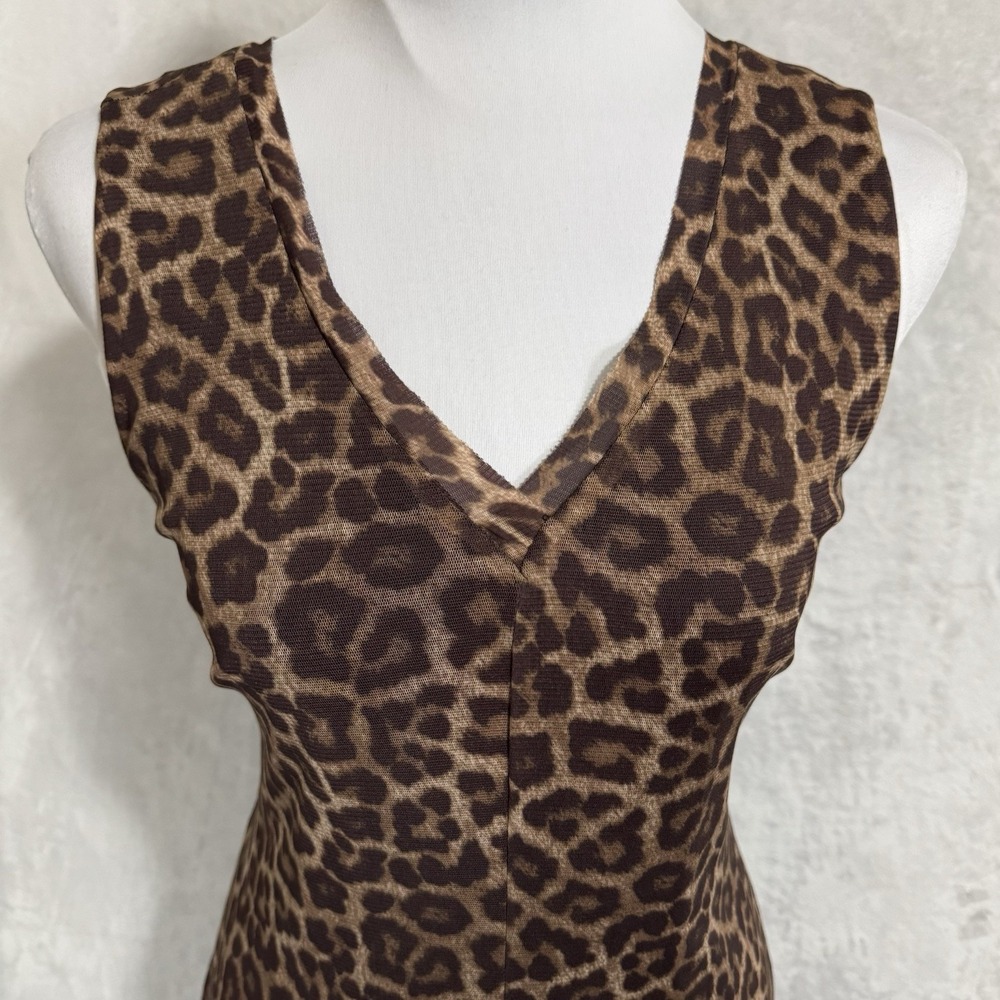 T Tahari Leopard Print Dress Size M V Neck Mesh Knit Sleeveless Flare Asymmetric - Picture 4 of 16